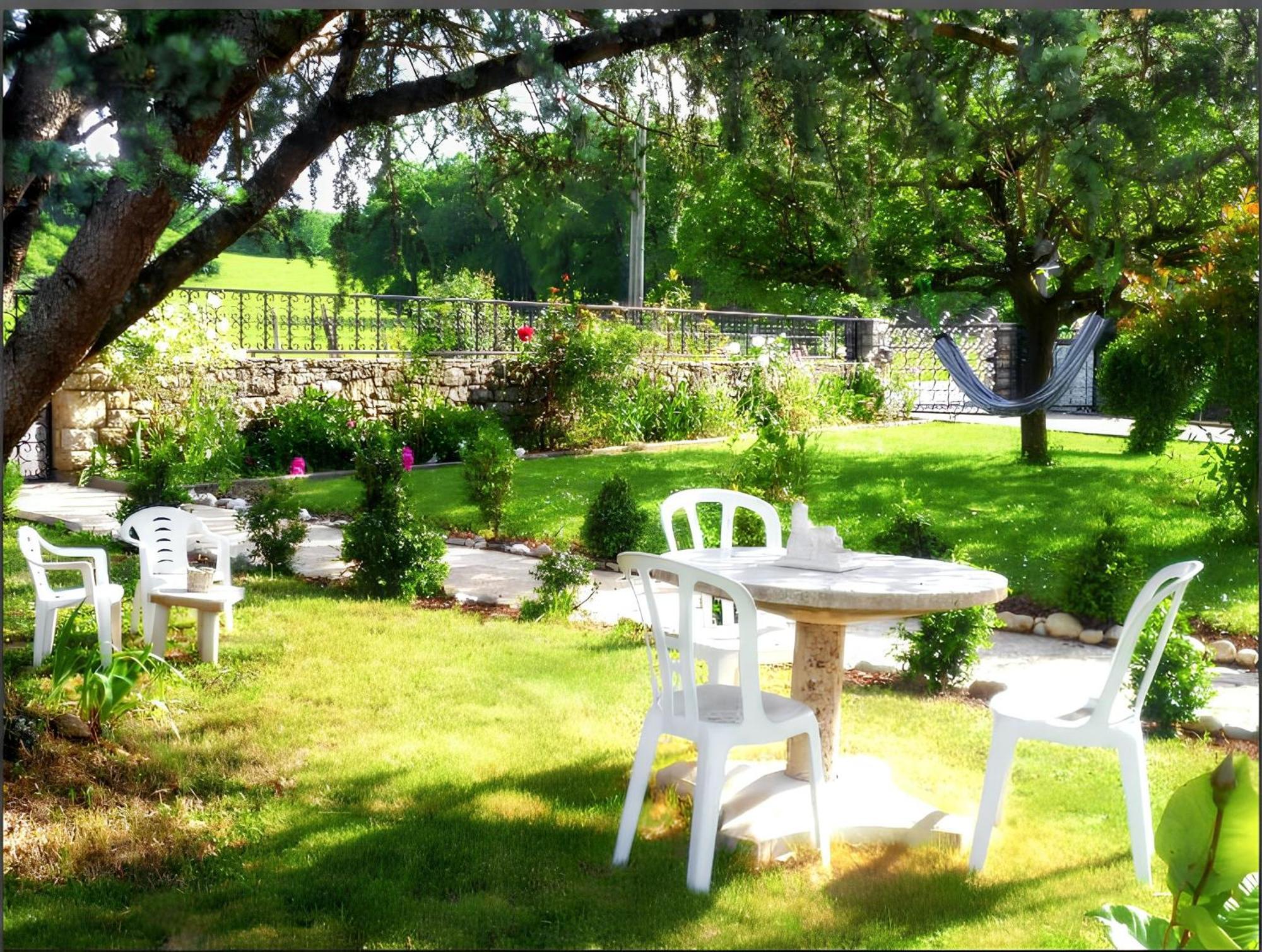 Appartement Charmant A Toulonjac Avec Jardin Et Terrasse 110 M² Eksteriør bilde